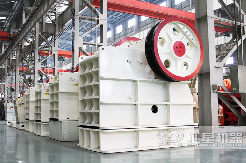 57破碎機產(chǎn)量40-110t/h，性價比高，超多客戶都選擇的破碎機